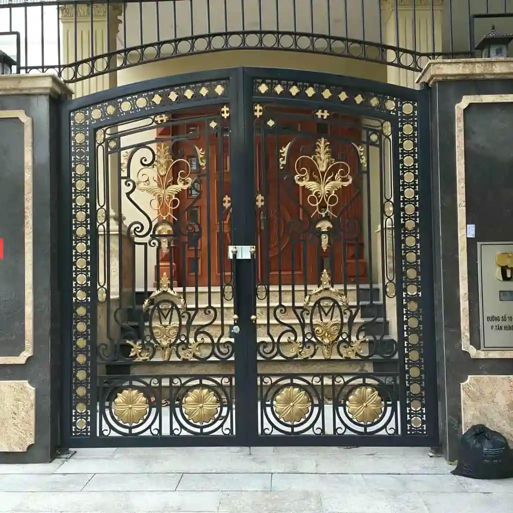 فروش ویژه درب پارکینگ فلزی