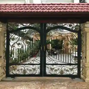 درب حیاط آهنی مدرن و مقاوم