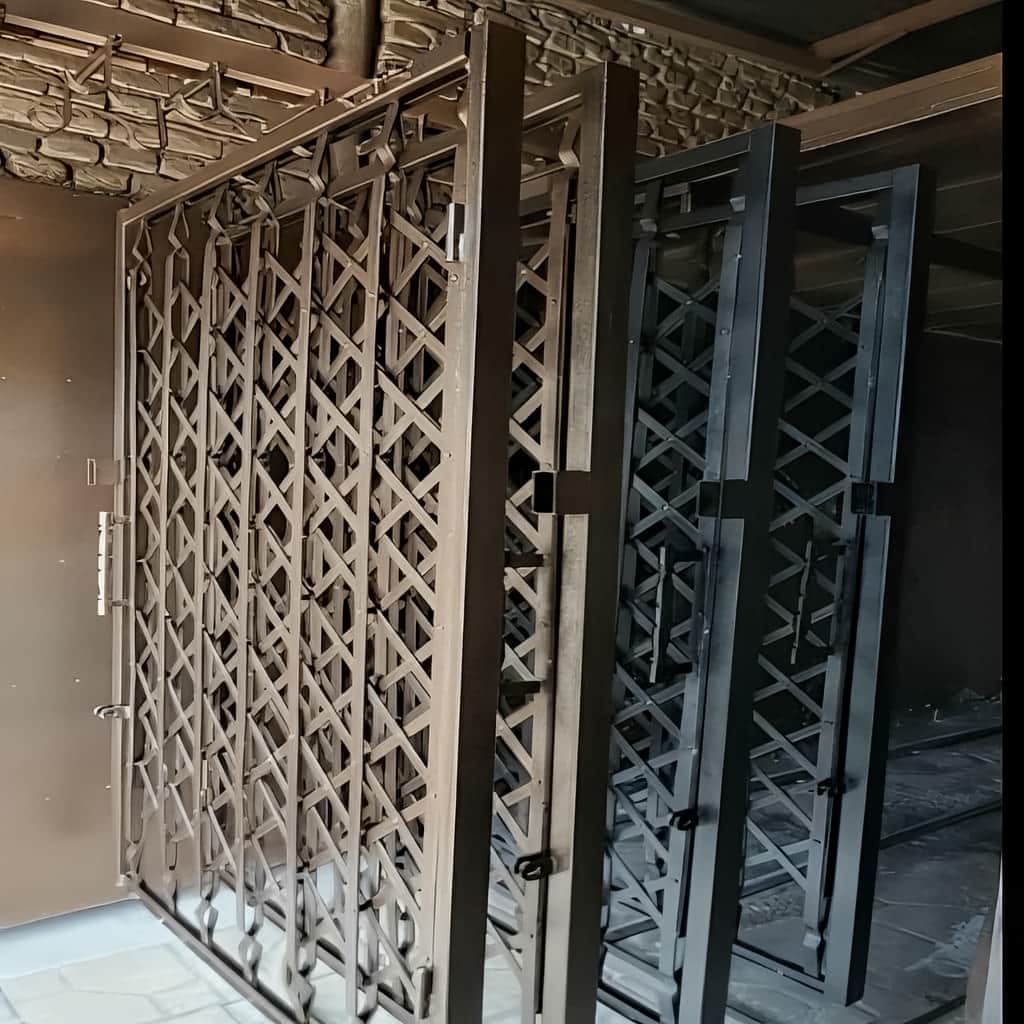فروش درب آکاردئونی آپارتمان پنج‌گل در رشت