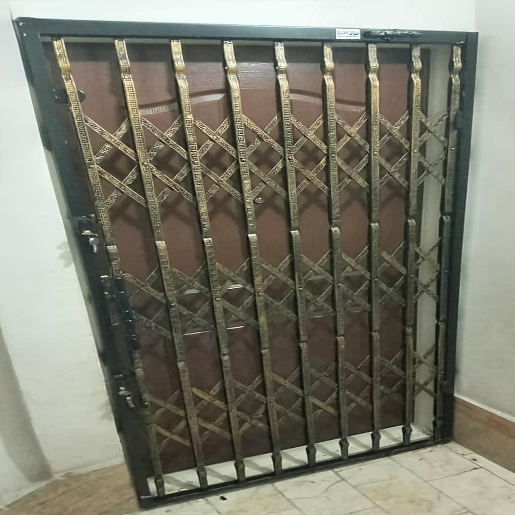 خرید درب آکاردئونی سه گل در کمال شهر