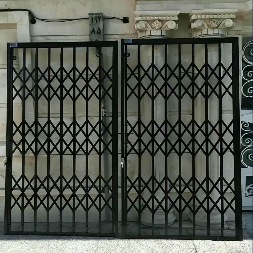 نصب درب آکاردئونی آپارتمان چهارگل در نیشابور نصب درب آکاردئونی آپارتمان چهارگل در نیشابور