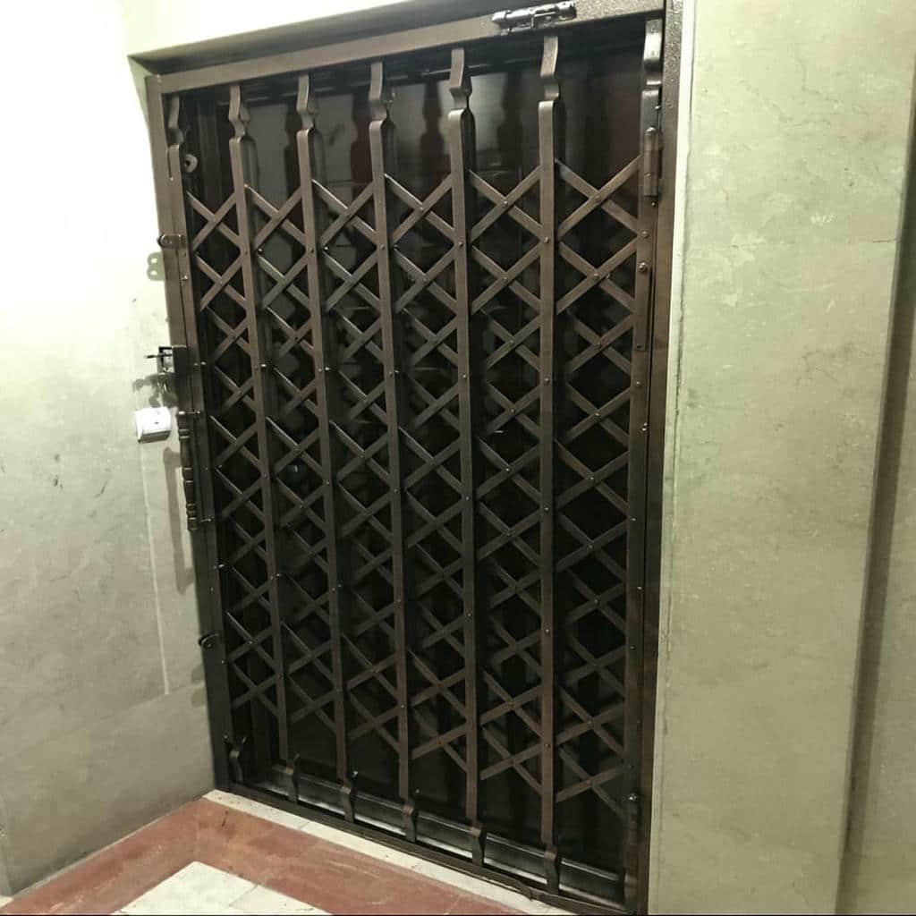فروش درب آکاردئونی آپارتمان قفل کتابی در قائمشهر