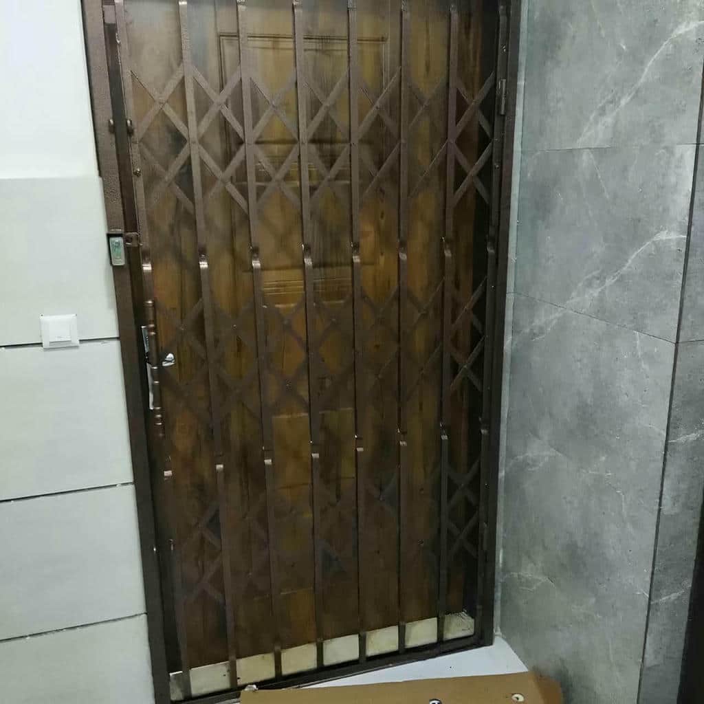 نصب درب آکاردئونی آپارتمان ریلی تاشو در رفسنجان نصب درب آکاردئونی آپارتمان ریلی تاشو در رفسنجان