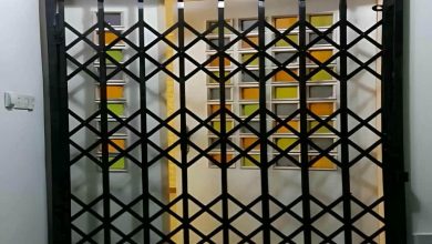 درب آکاردئونی آپارتمان در همدان