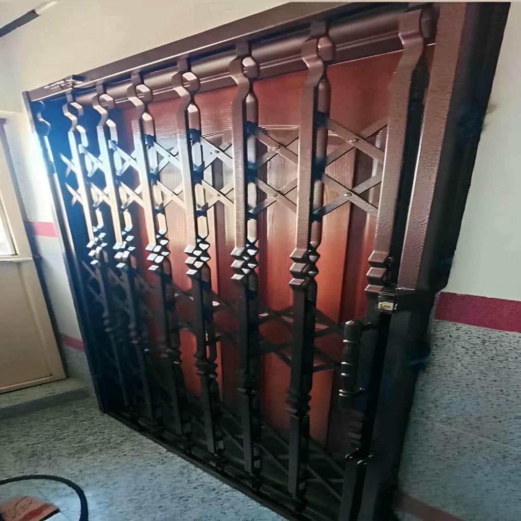 درب آکاردئونی در اشتهارد