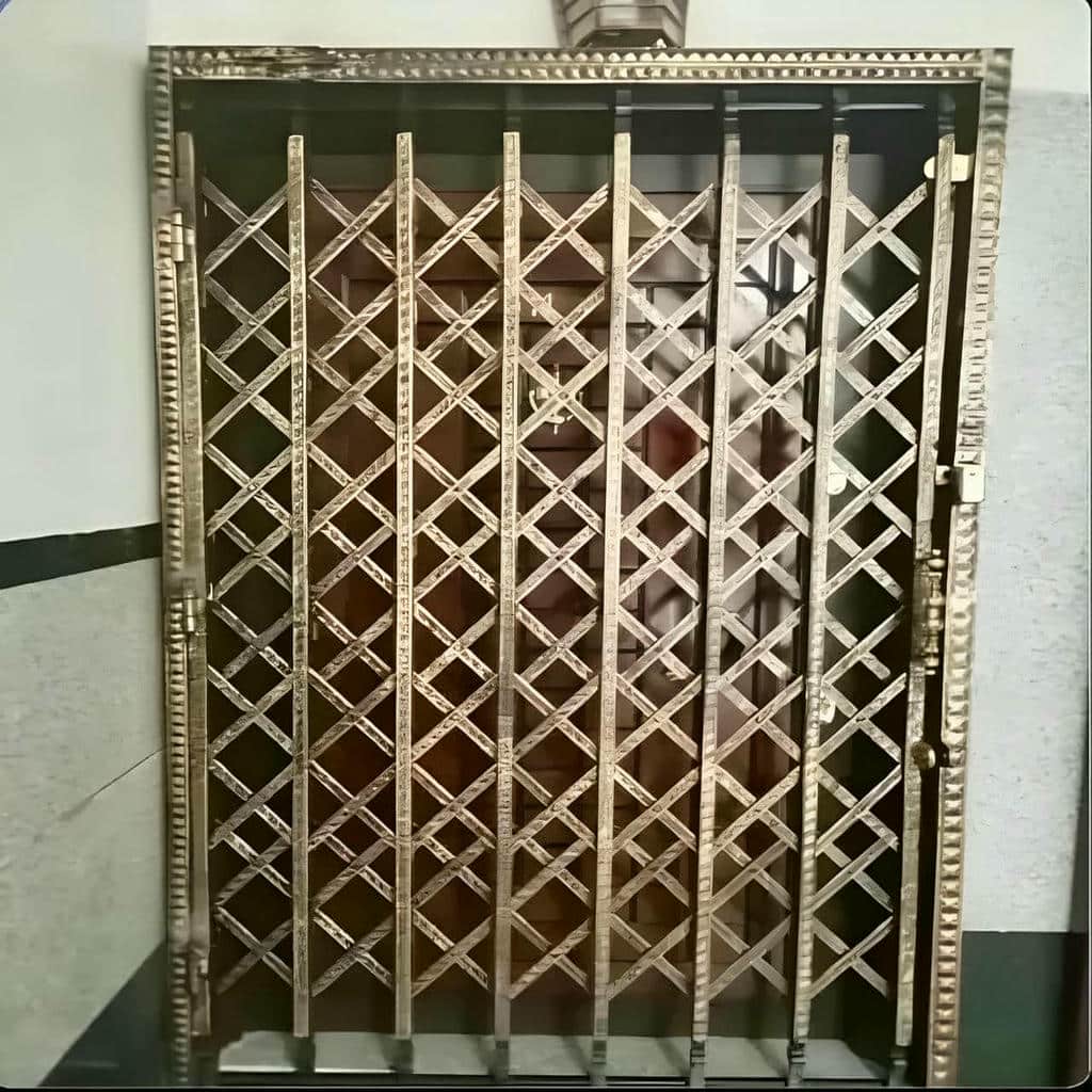 خرید درب آکاردئونی آپارتمان دوگل در زاهدان