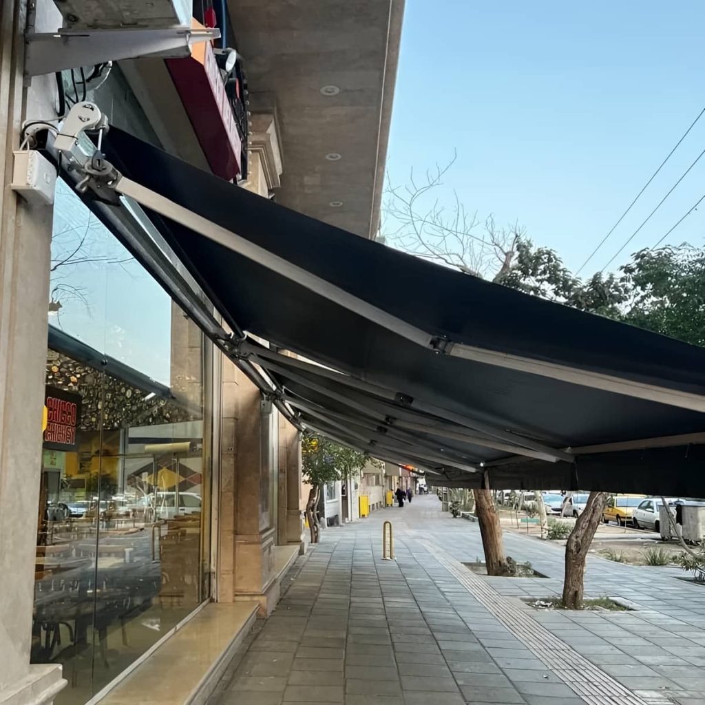 نصب سایبان برقی ضد آب ریموت‌دار در مریوان