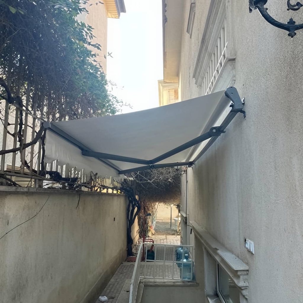 سایبان ضد آب در بندر انزلی