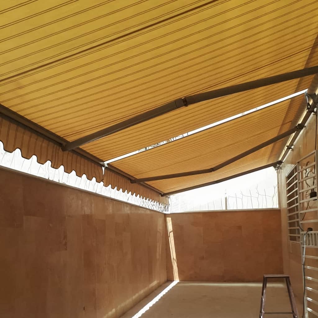 نصب سایبان برقی ضد آب استاندارد در قائمشهر نصب سایبان برقی ضد آب استاندارد در قائمشهر