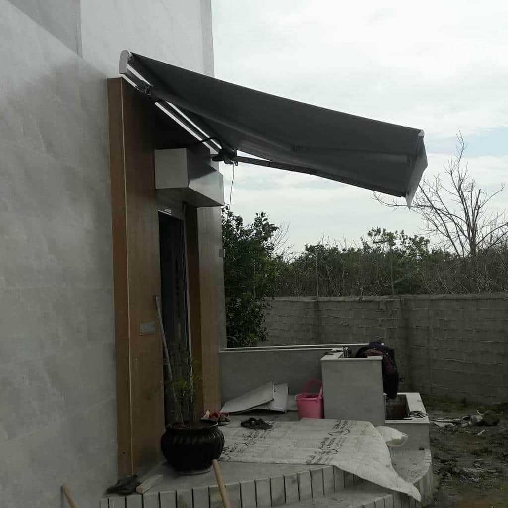 نصب سایبان برقی ضدآب ریموتدار در مهرشهر کرج نصب سایبان برقی ضدآب ریموتدار در مهرشهر کرج