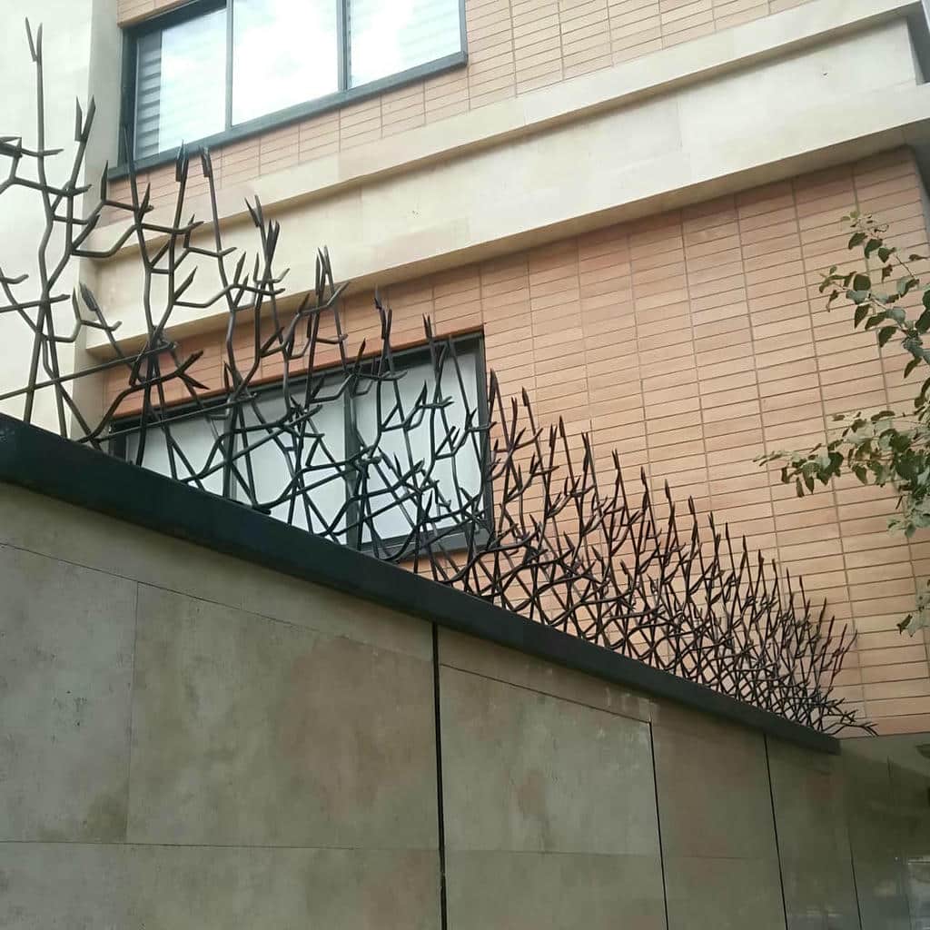 نصب حفاظ شاخ گوزنی حفاظ دیوار ساختمان در ارومیه نصب حفاظ شاخ گوزنی حفاظ دیوار ساختمان در ارومیه