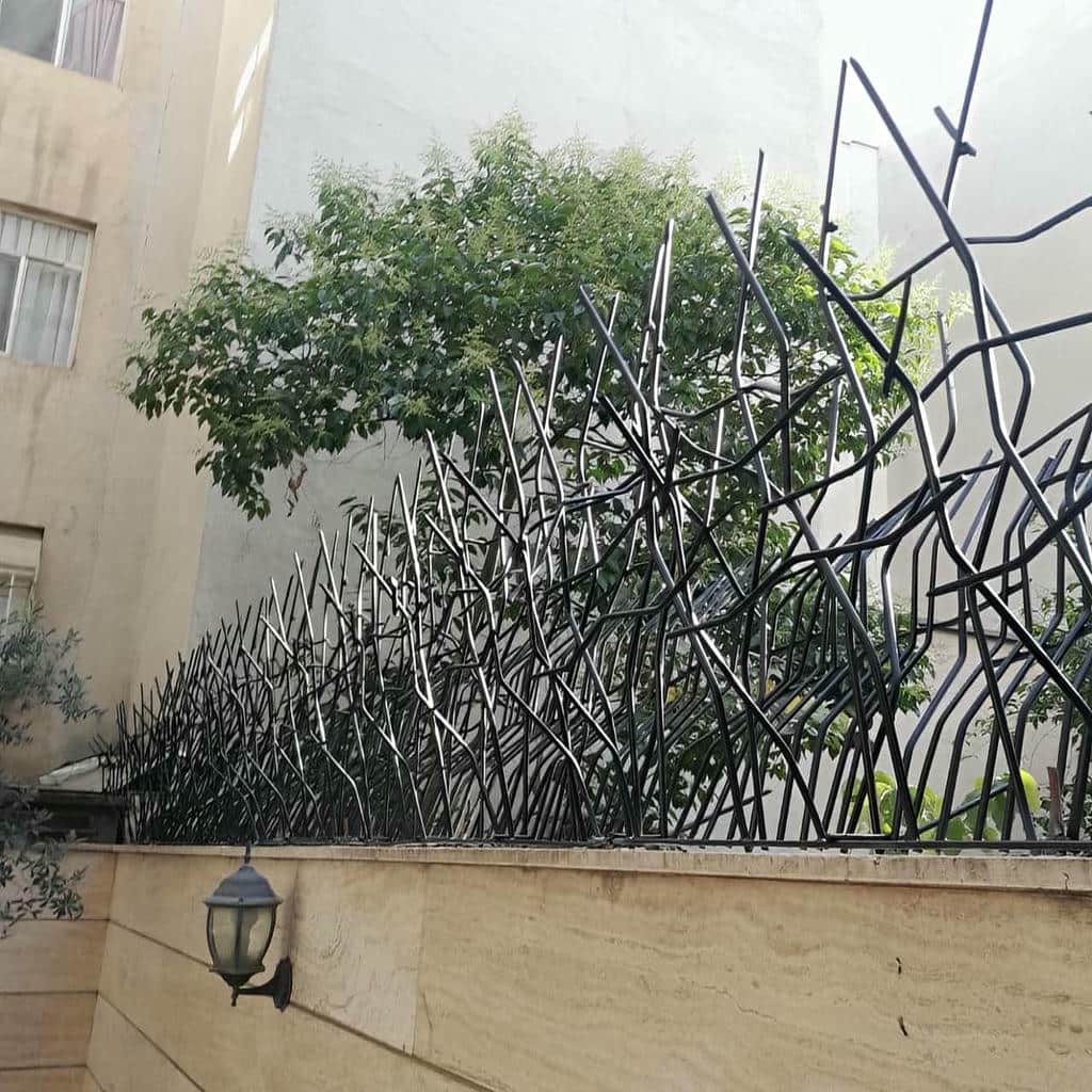 نصب حفاظ شاخ گوزنی حفاظ دیوار ساختمان در کرمانشاه نصب حفاظ شاخ گوزنی حفاظ دیوار ساختمان در کرمانشاه