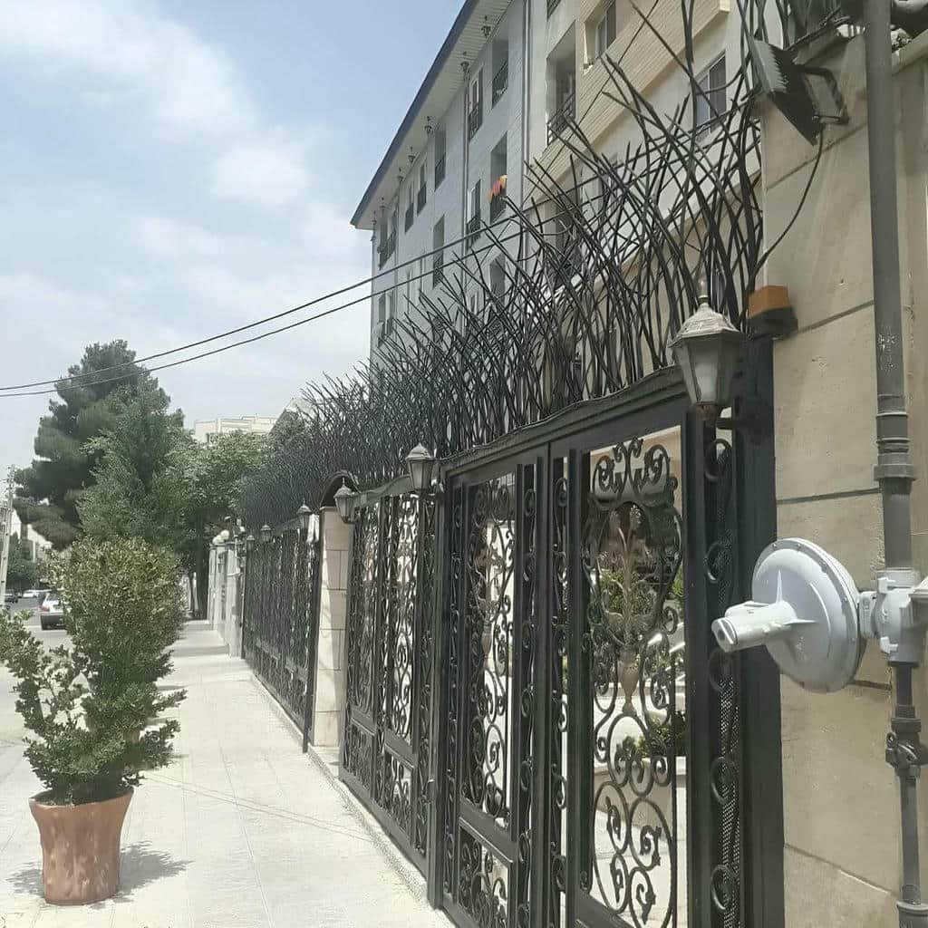 نصب حفاظ شاخ گوزنی میلگرد مقاوم در شهرکرد نصب حفاظ شاخ گوزنی میلگرد مقاوم در شهرکرد