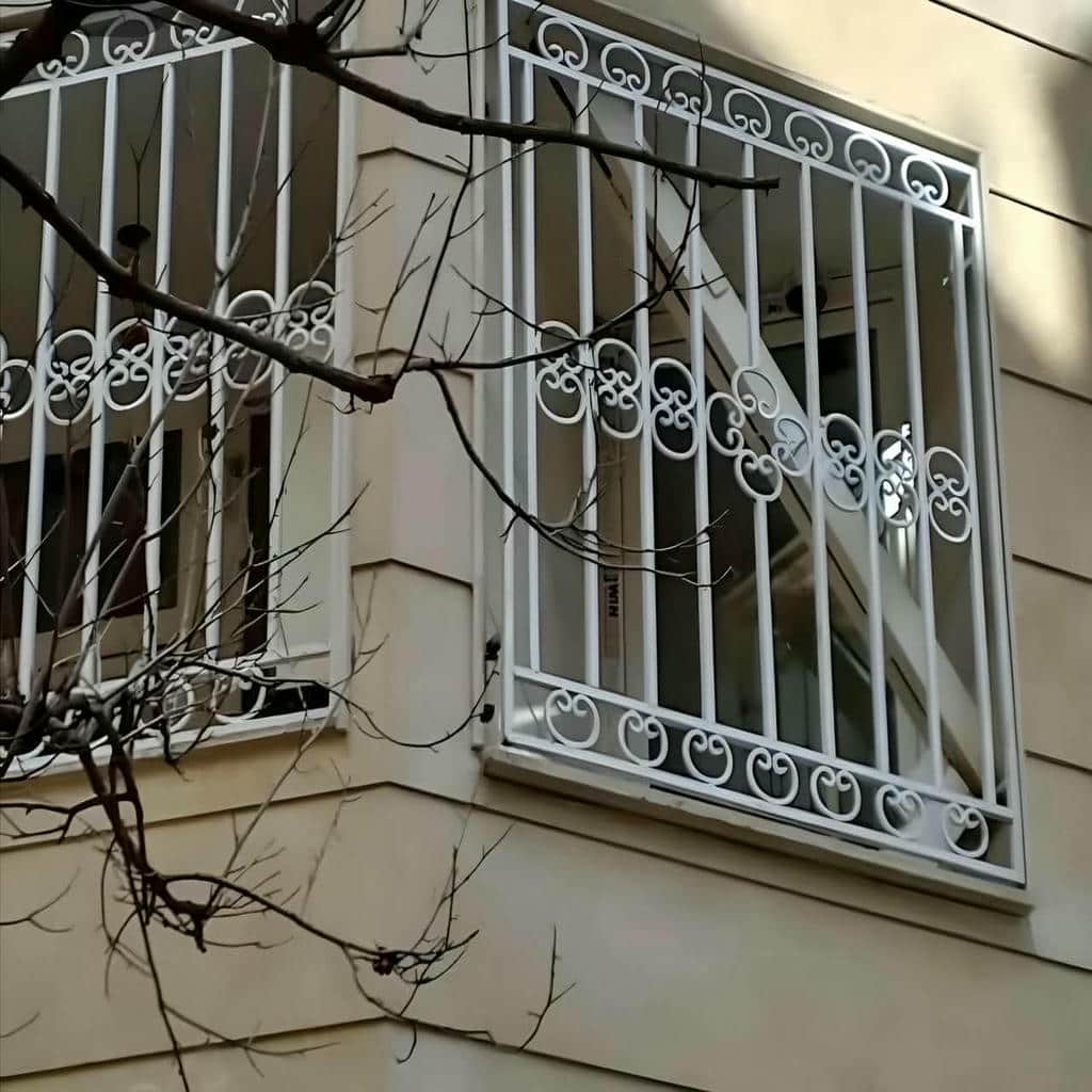 خرید حفاظ پنجره فرفورژه ساده در سنندج