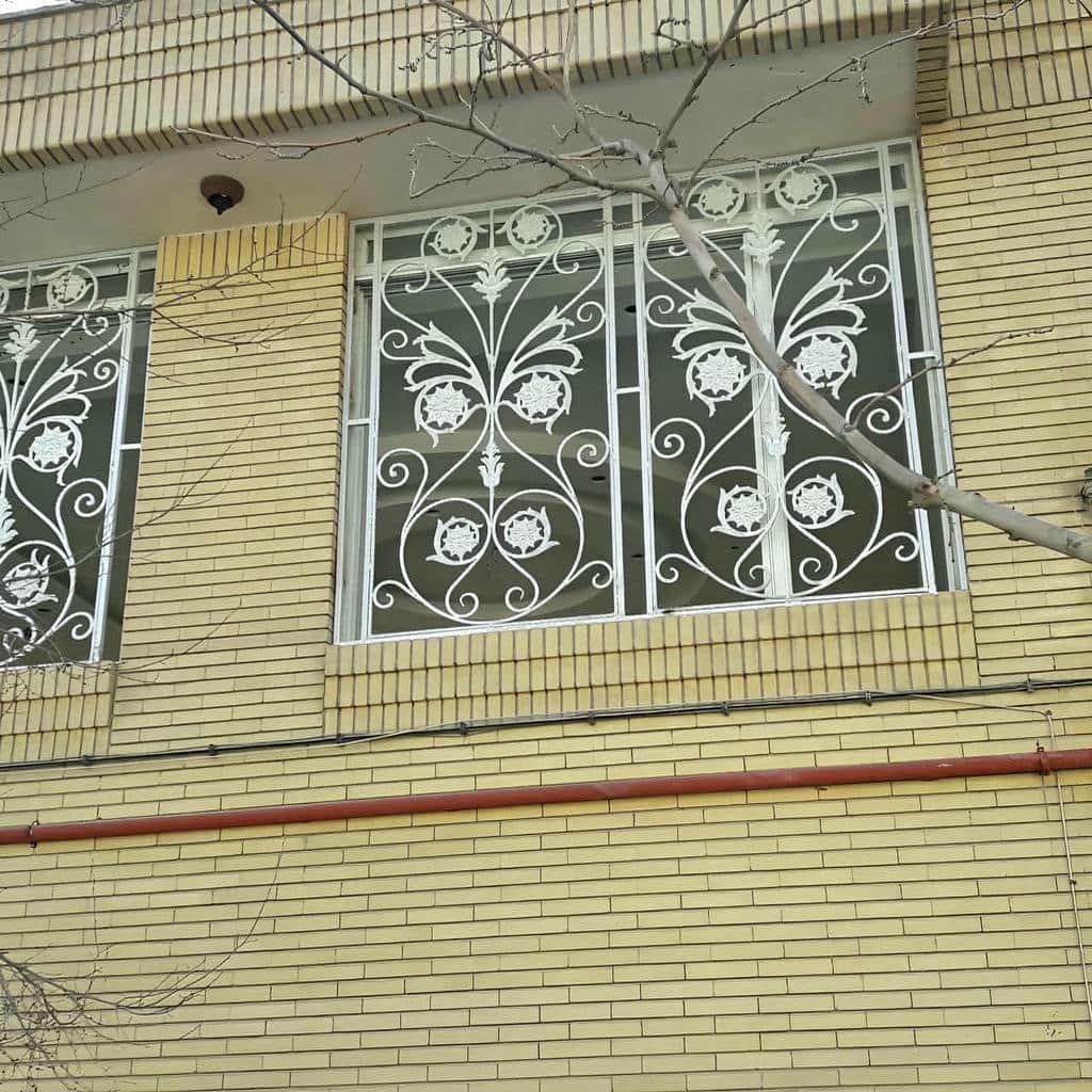خرید حفاظ پنجره فرفورژه ساده در بندرعباس خرید حفاظ پنجره فرفورژه ساده در بندرعباس