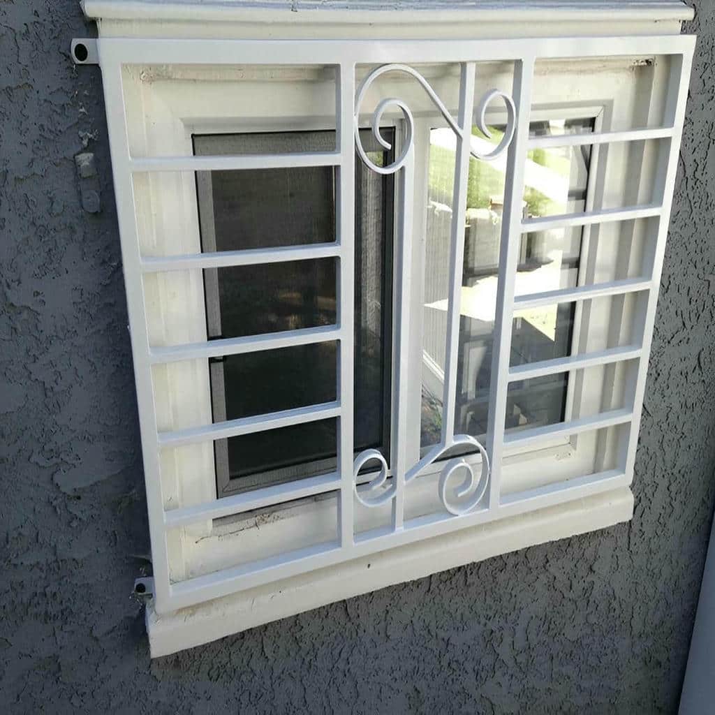 کارخانه حفاظ پنجره فرفورژه سفارشی در اصفهان کارخانه حفاظ پنجره فرفورژه سفارشی در اصفهان