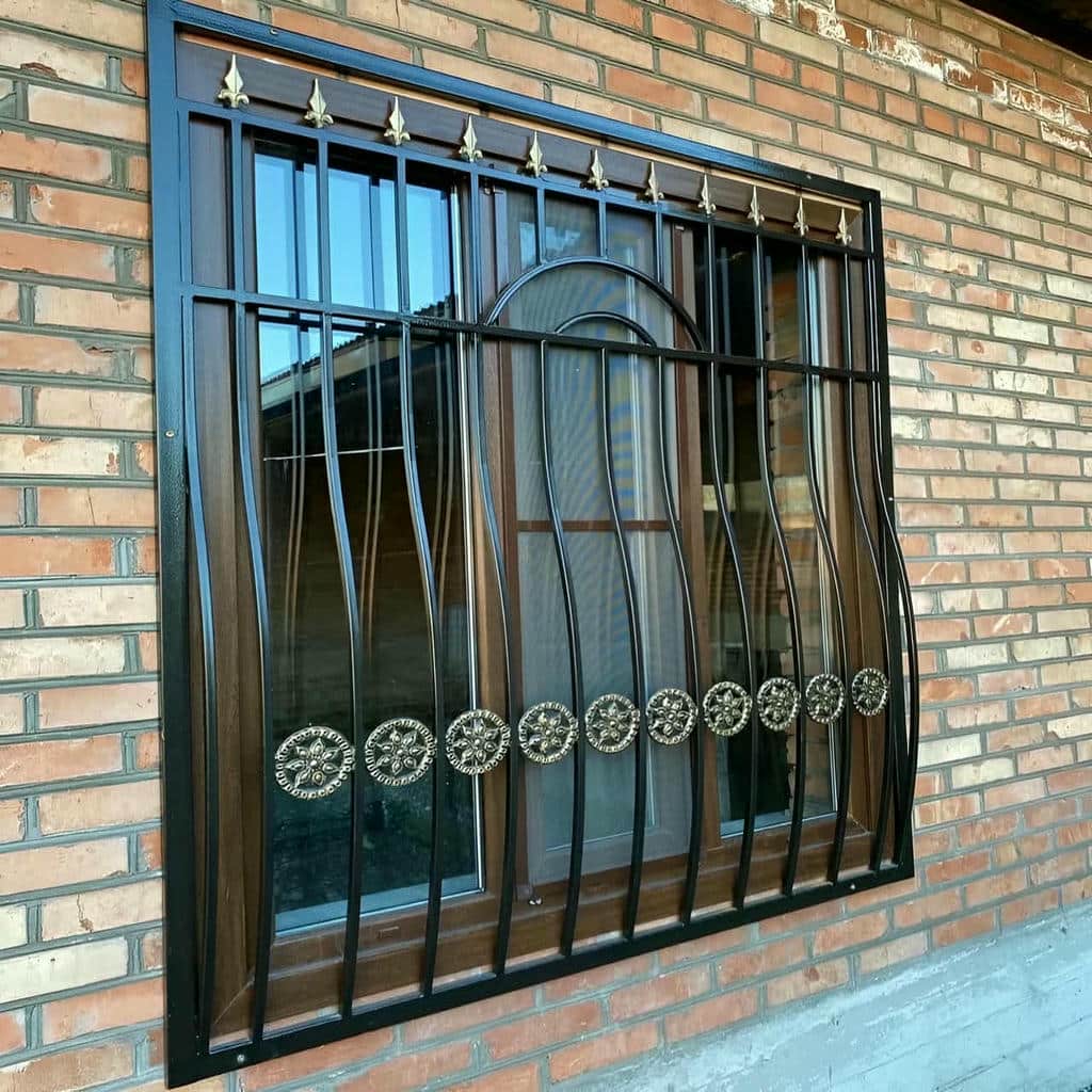 حفاظ پنجره فرفورژه در گنبدکاووس