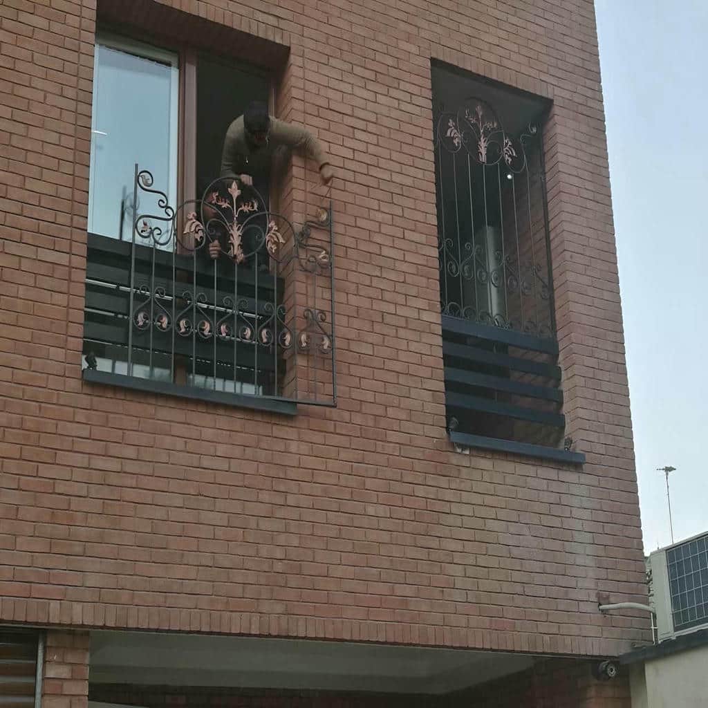 خرید حفاظ پنجره فرفورژه ساده در قائمشهر خرید حفاظ پنجره فرفورژه ساده در قائمشهر