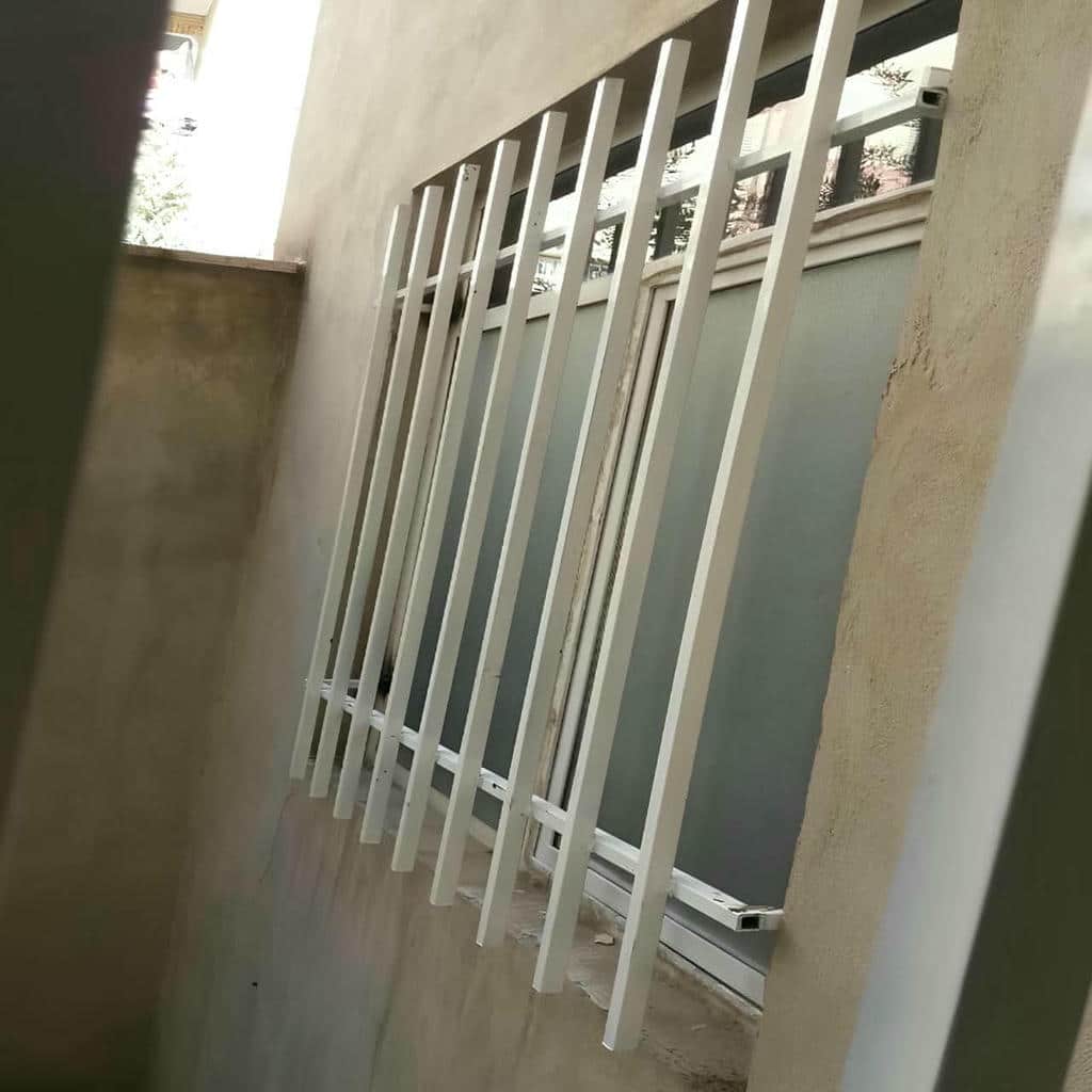 خرید حفاظ پنجره فرفورژه ساده در شیراز خرید حفاظ پنجره فرفورژه ساده در شیراز