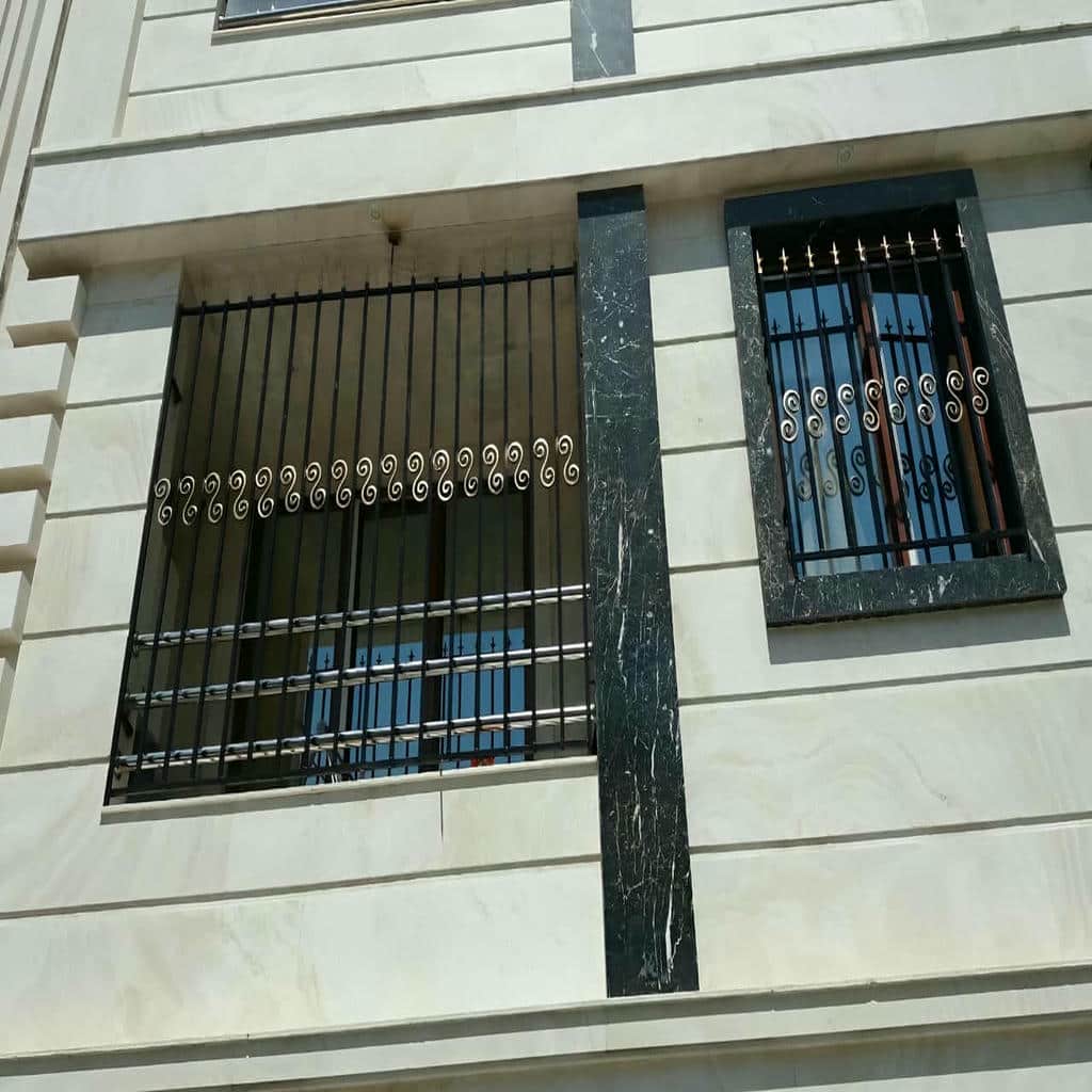 حفاظ پنجره فرفورژه در لواسان