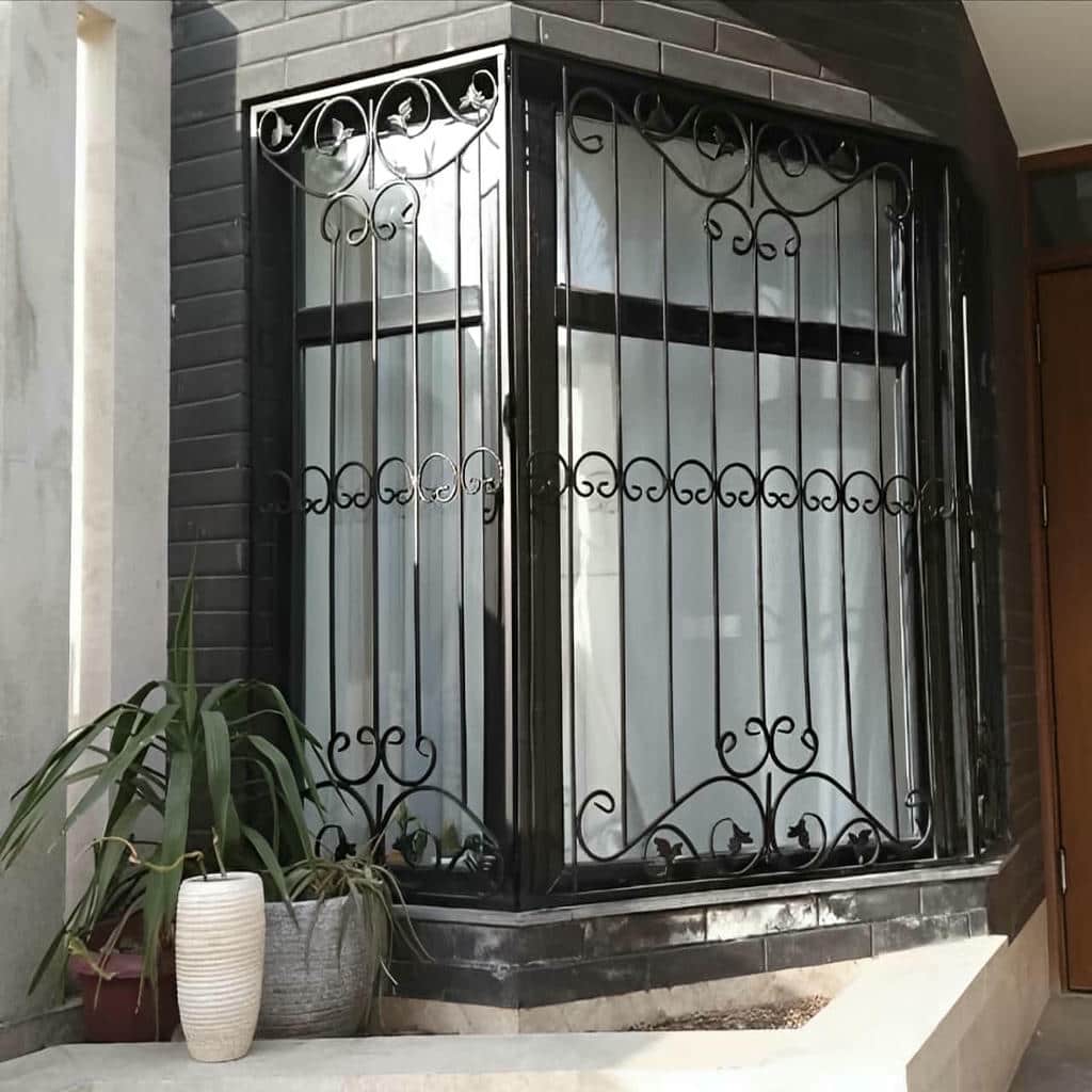 قیمت حفاظ پنجره فرفورژه مدرن در رفسنجان