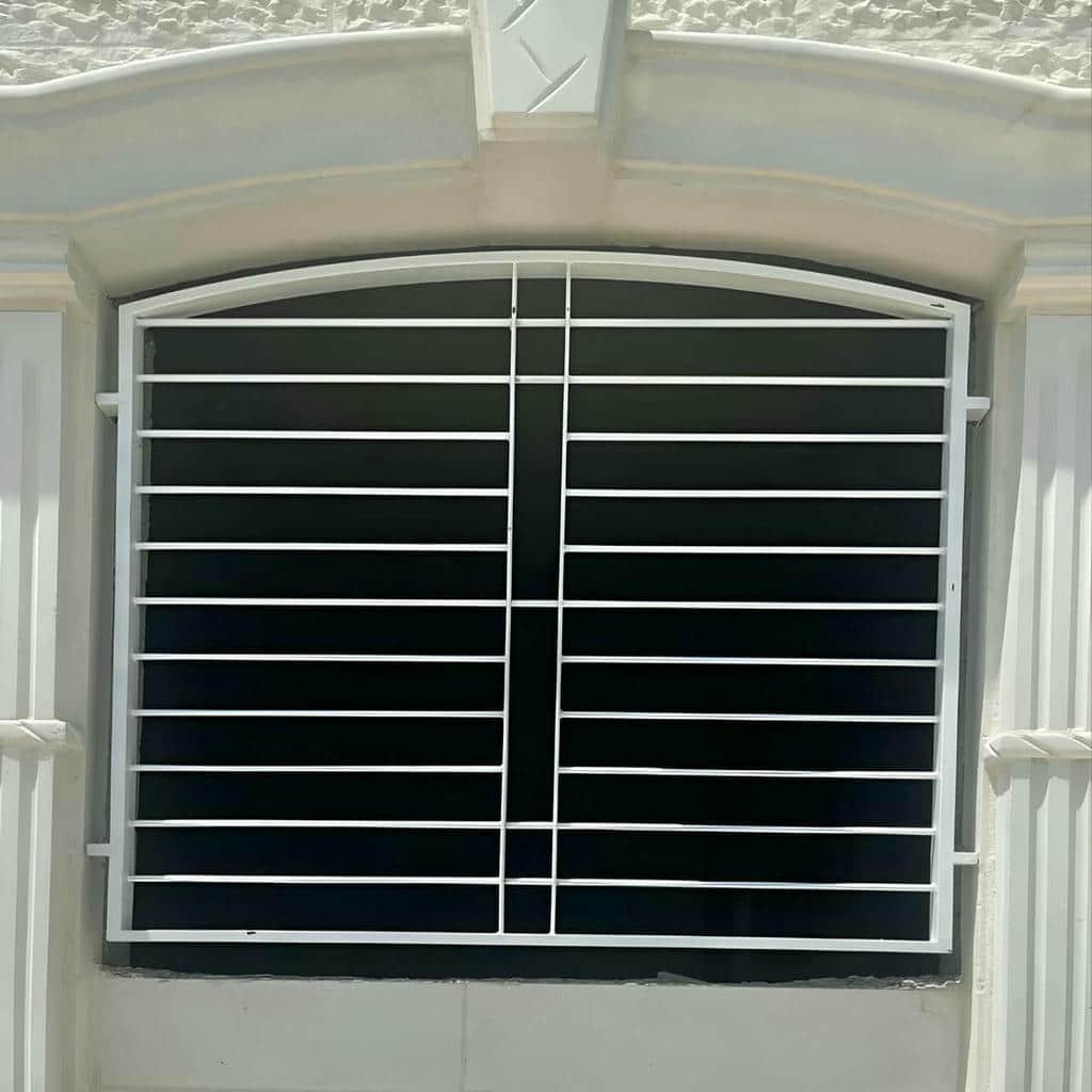 خرید حفاظ پنجره فرفورژه ساده در کرج