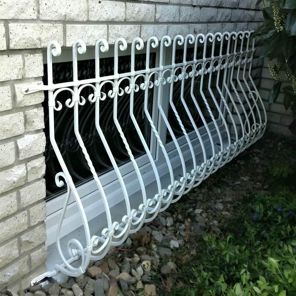 حفاظ پنجره فرفورژه در طالقان