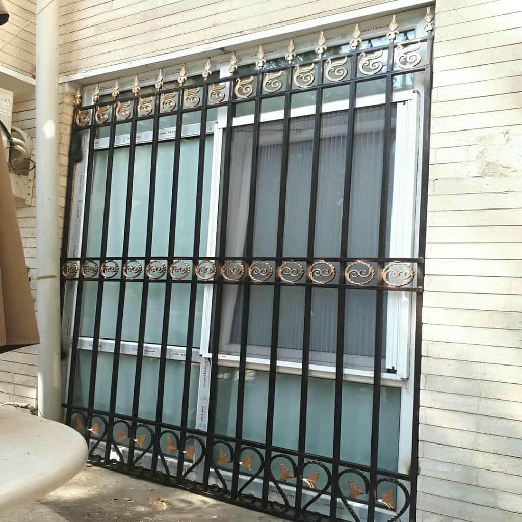 نصب حفاظ پنجره فرفورژه بازشو در کمال شهر نصب حفاظ پنجره فرفورژه بازشو در کمال شهر