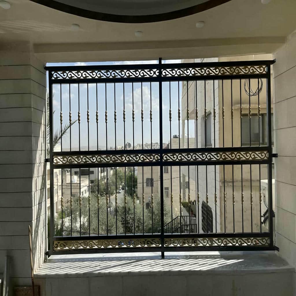 خرید حفاظ پنجره فرفورژه ساده در نوشهر خرید حفاظ پنجره فرفورژه ساده در نوشهر