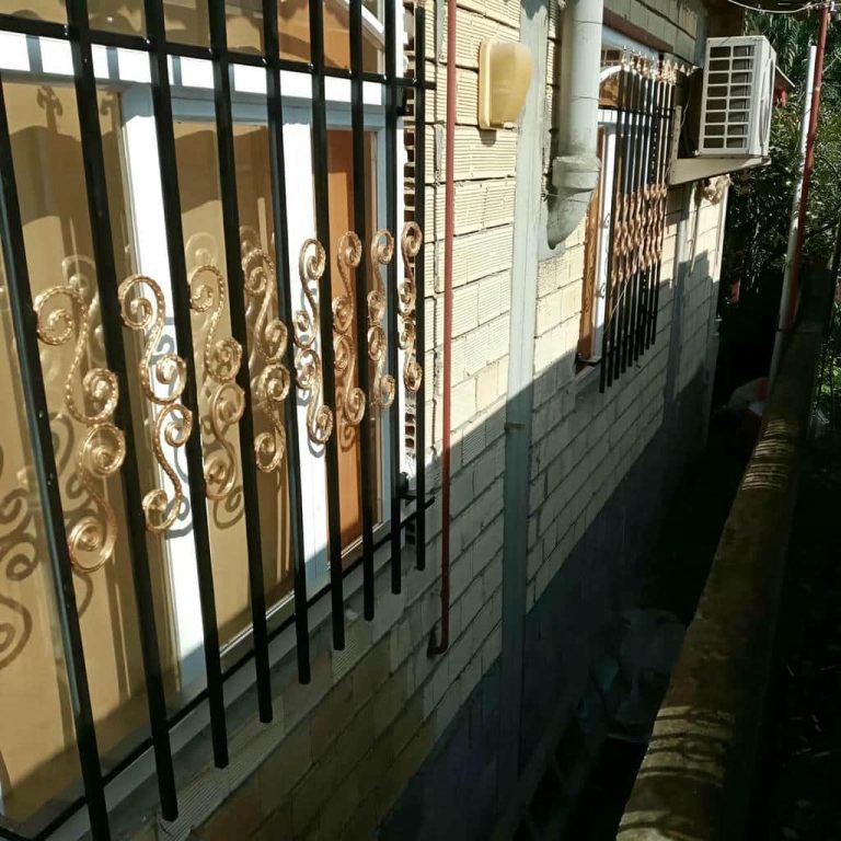 حفاظ پنجره فرفورژه در رفسنجان