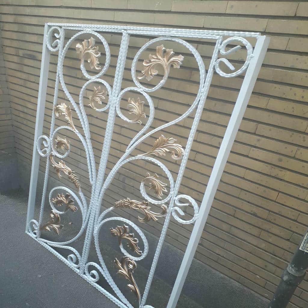 حفاظ پنجره فرفورژه در تبریز