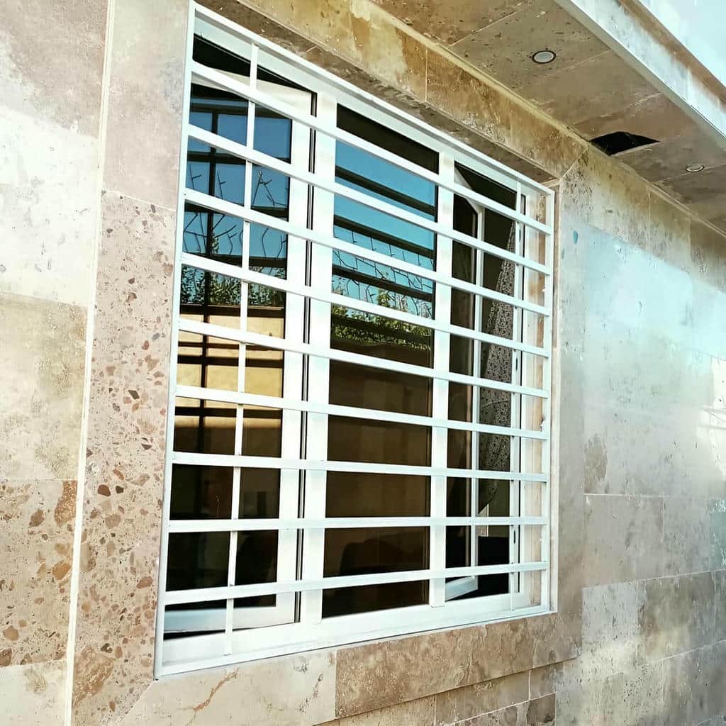 نصب حفاظ پنجره فرفورژه ثابت در رشت نصب حفاظ پنجره فرفورژه ثابت در رشت