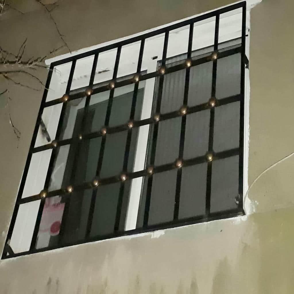 فروش حفاظ پنجره فرفورژه ثابت در بومهن
