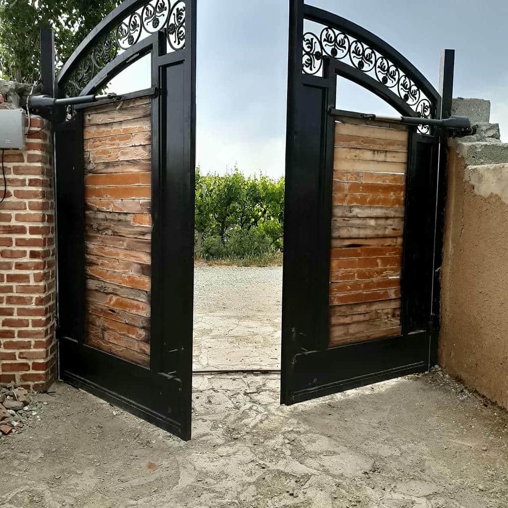 جک درب پارکینگ اتوماتیک در قشم
