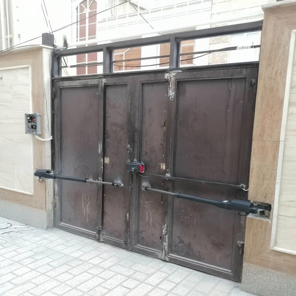 نصب جک درب پارکینگ اتوماتیک چشمی دار در عظیمیه کرج