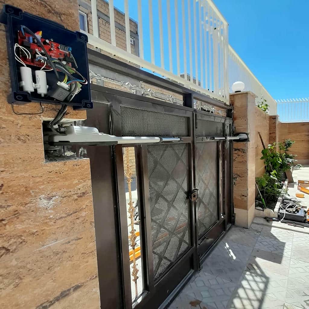 جک درب پارکینگ اتوماتیک در قائمشهر