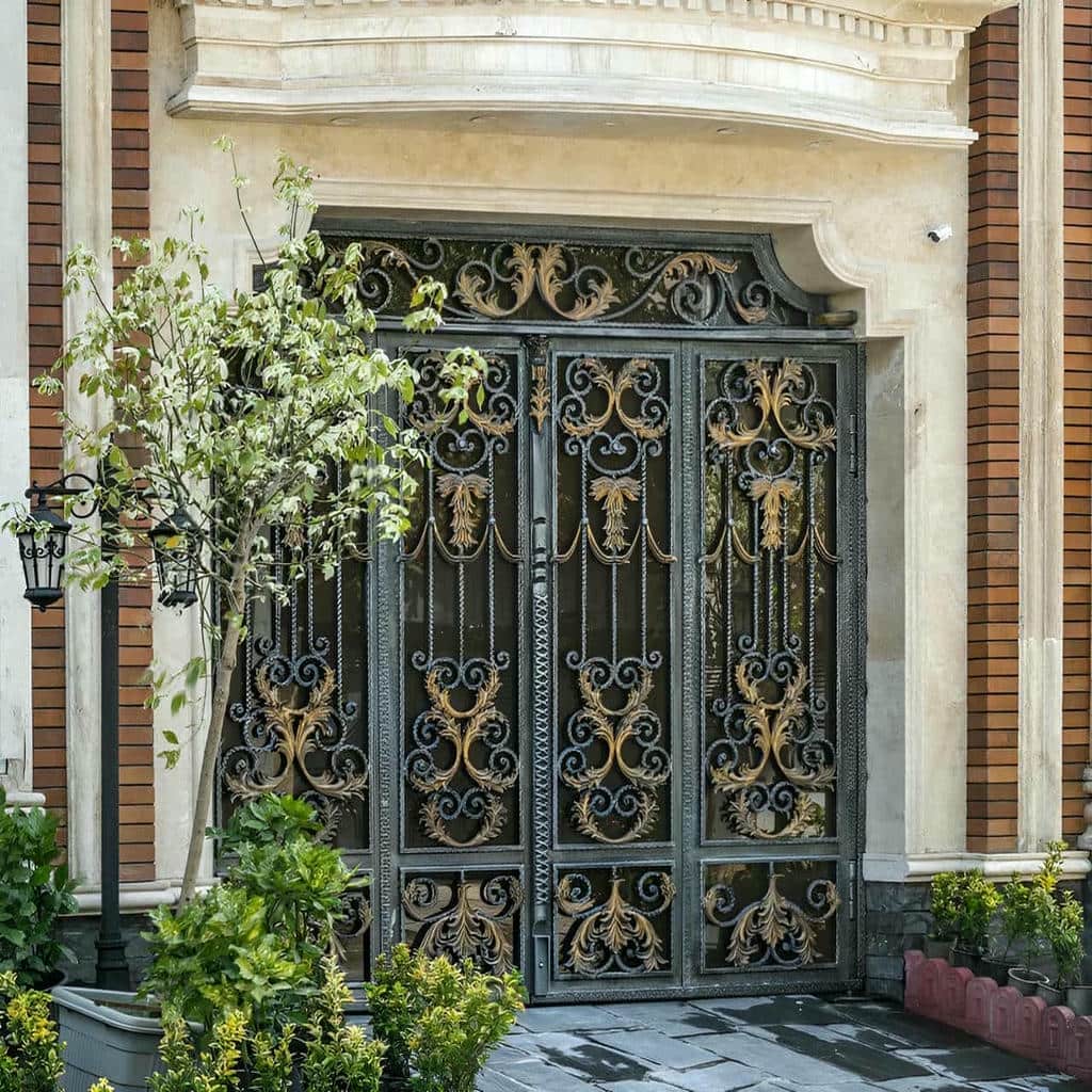 خرید درب حیاط ویلا آهنی در اصفهان
