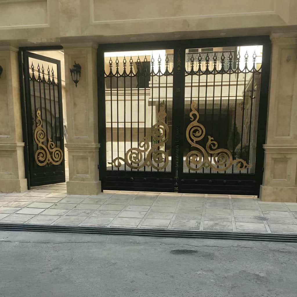 فروش درب حیاط ویلا دهانه در قزوین