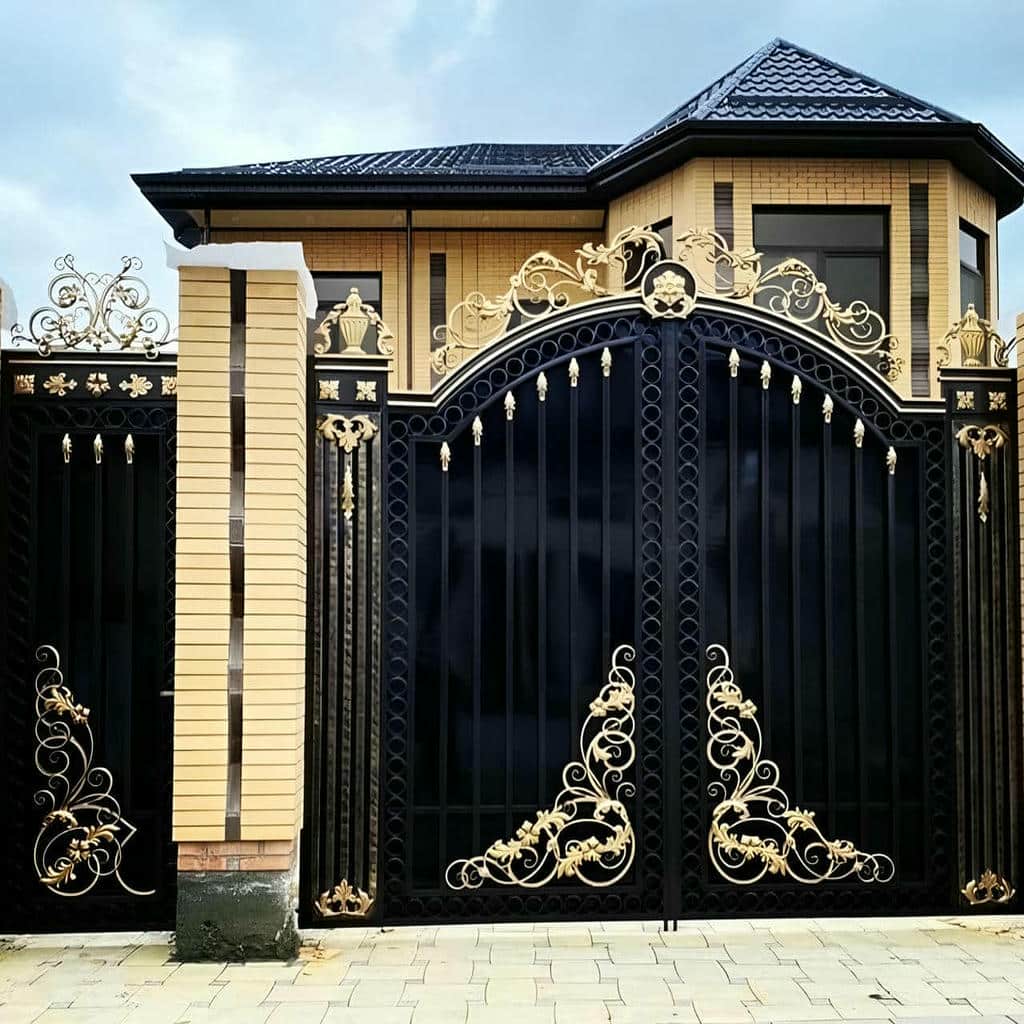 خرید درب حیاط ویلا مدرن در باغ عباس‌آباد