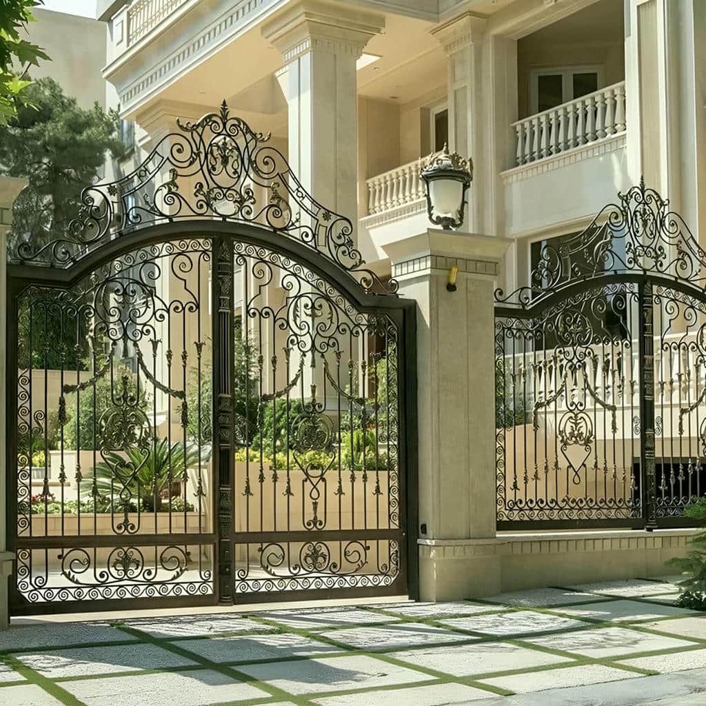 فروش درب حیاط ویلا فرفورژه در ایرانشهر فروش درب حیاط ویلا فرفورژه در ایرانشهر