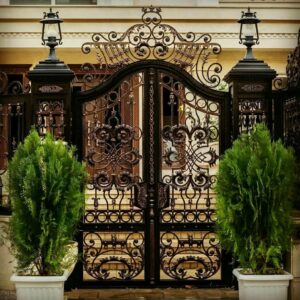 درب حیاط ویلا در آمل