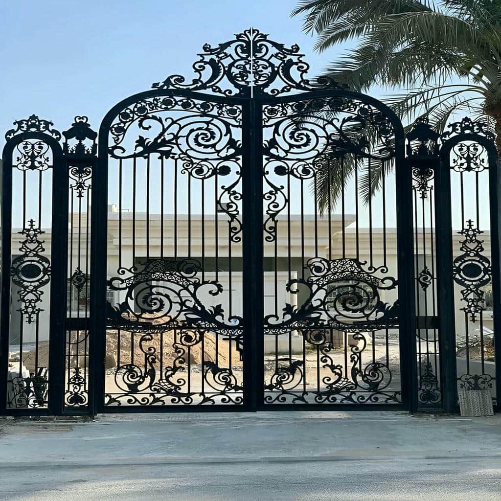 درب حیاط ویلا در هشتگرد