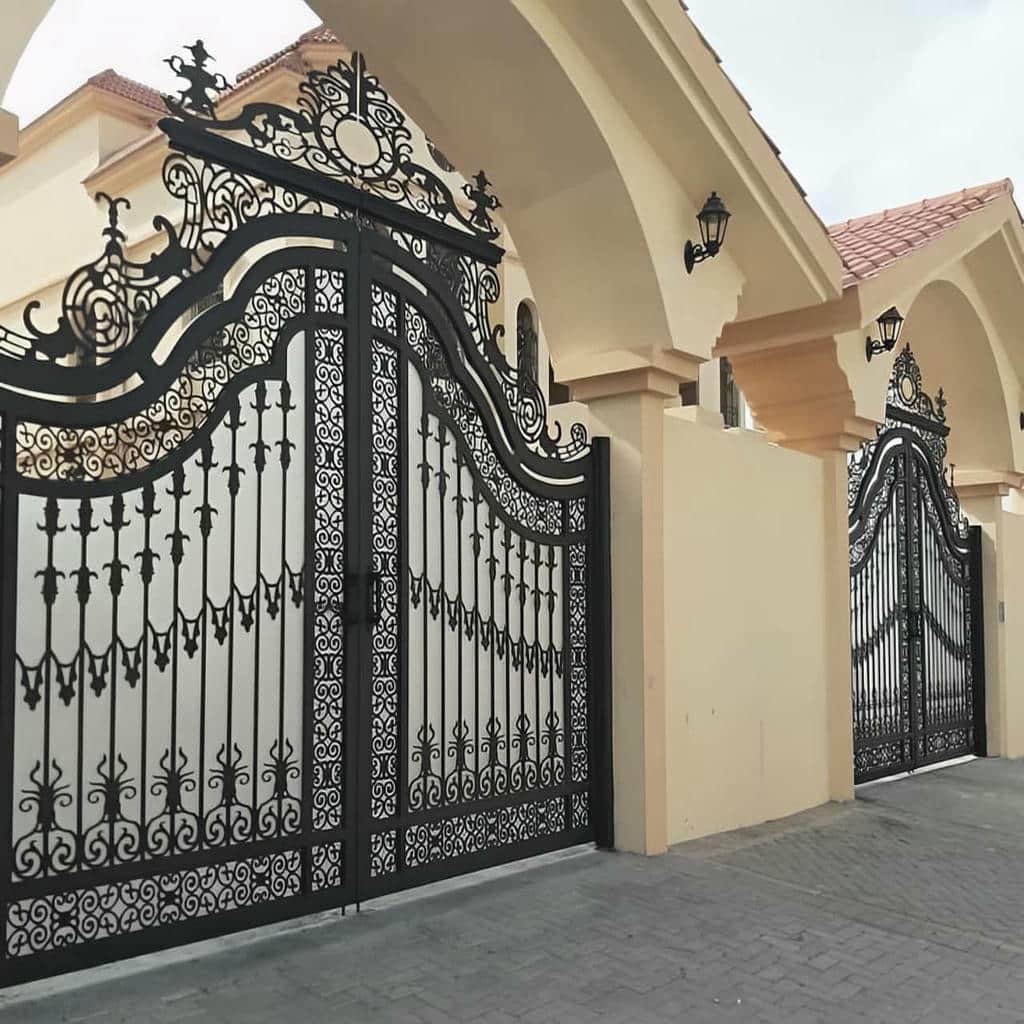 درب حیاط ویلا در ایرانشهر