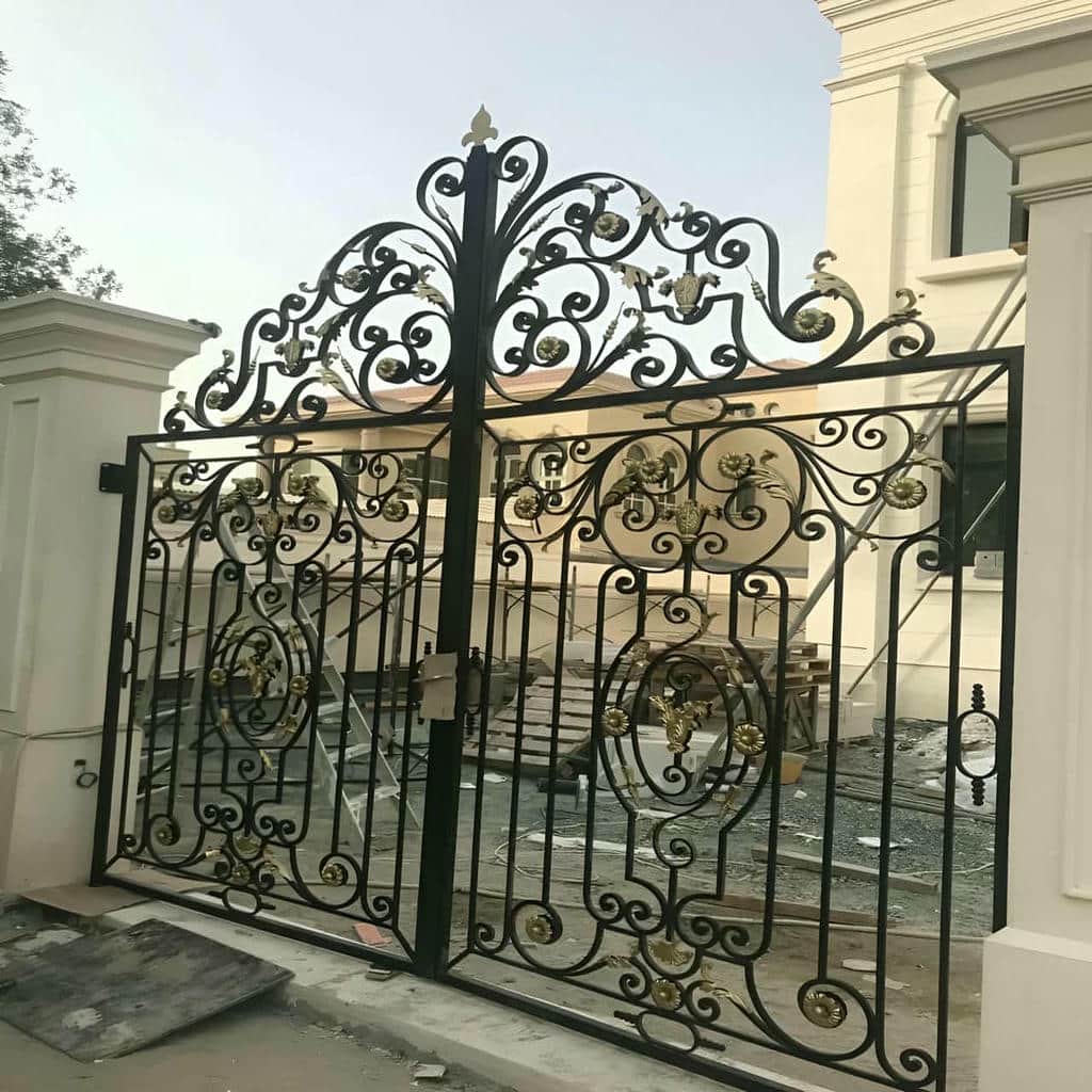 درب حیاط ویلا در طالقان