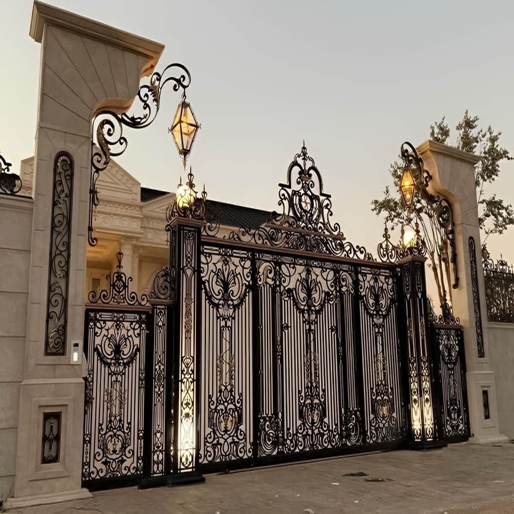 درب حیاط ویلا در لواسان