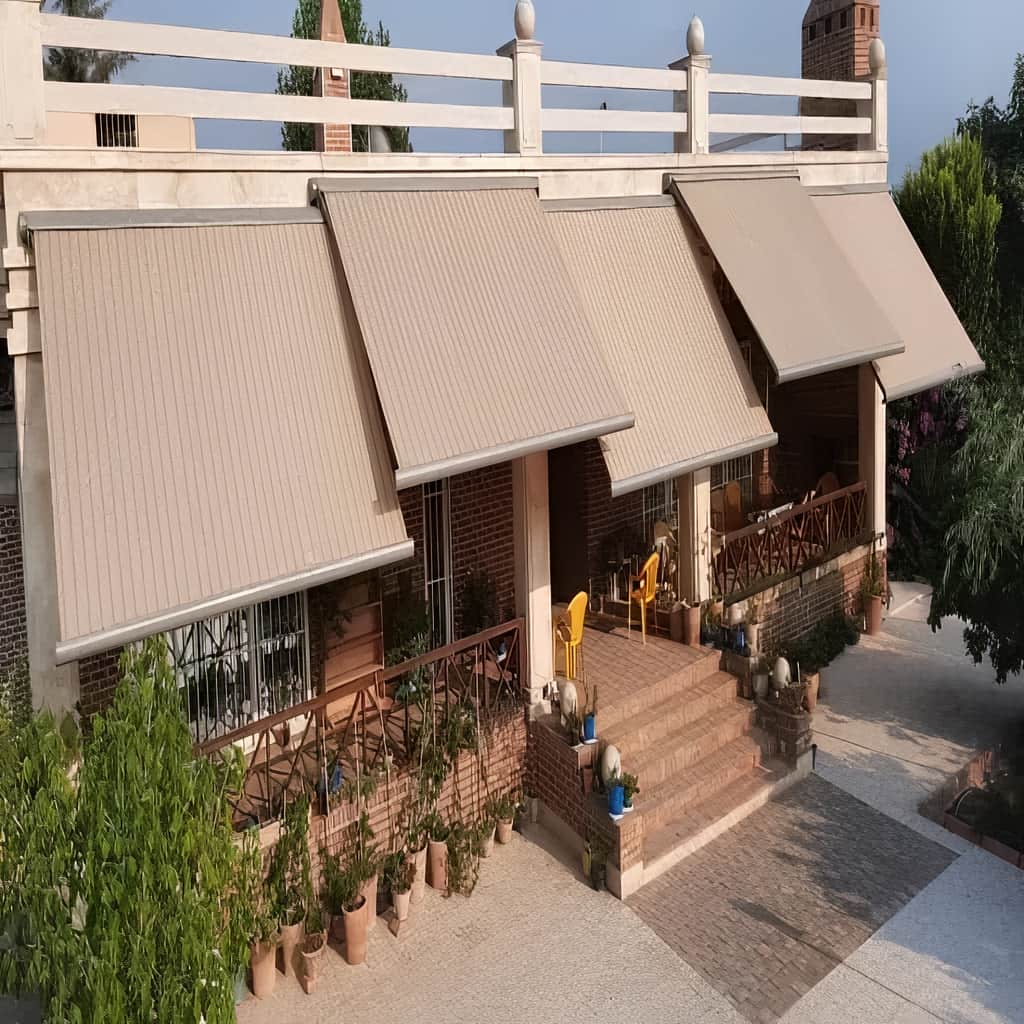 سایبان برقی مغازه ها با چاپ خوانا روی پارچه سایبان برقی مغازه ها با چاپ خوانا روی پارچه