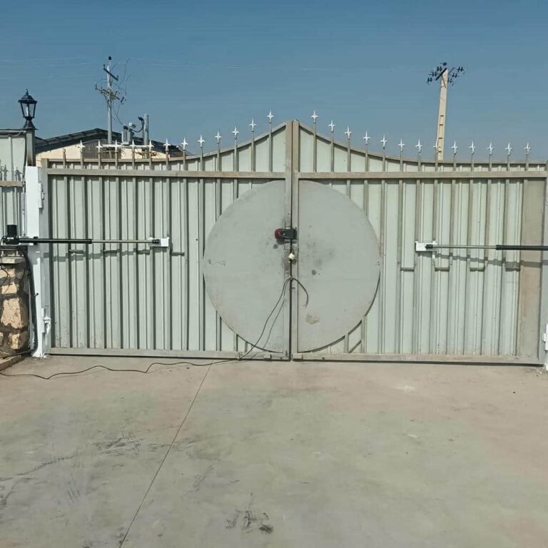 مهم ترین عوامل اثرگذار بر قیمت جک درب پارکینگی