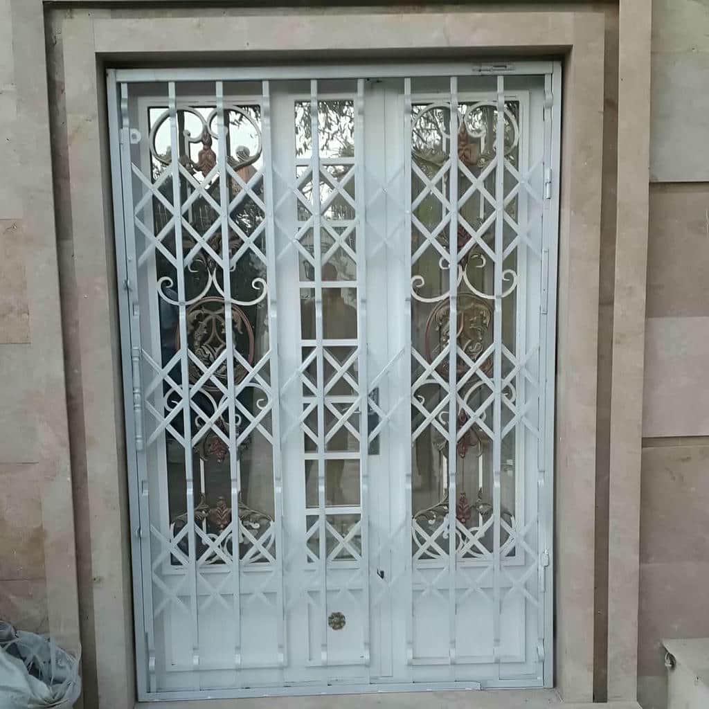 حفاظ فلزی درب ضد سرقت با شبکه متراکم
