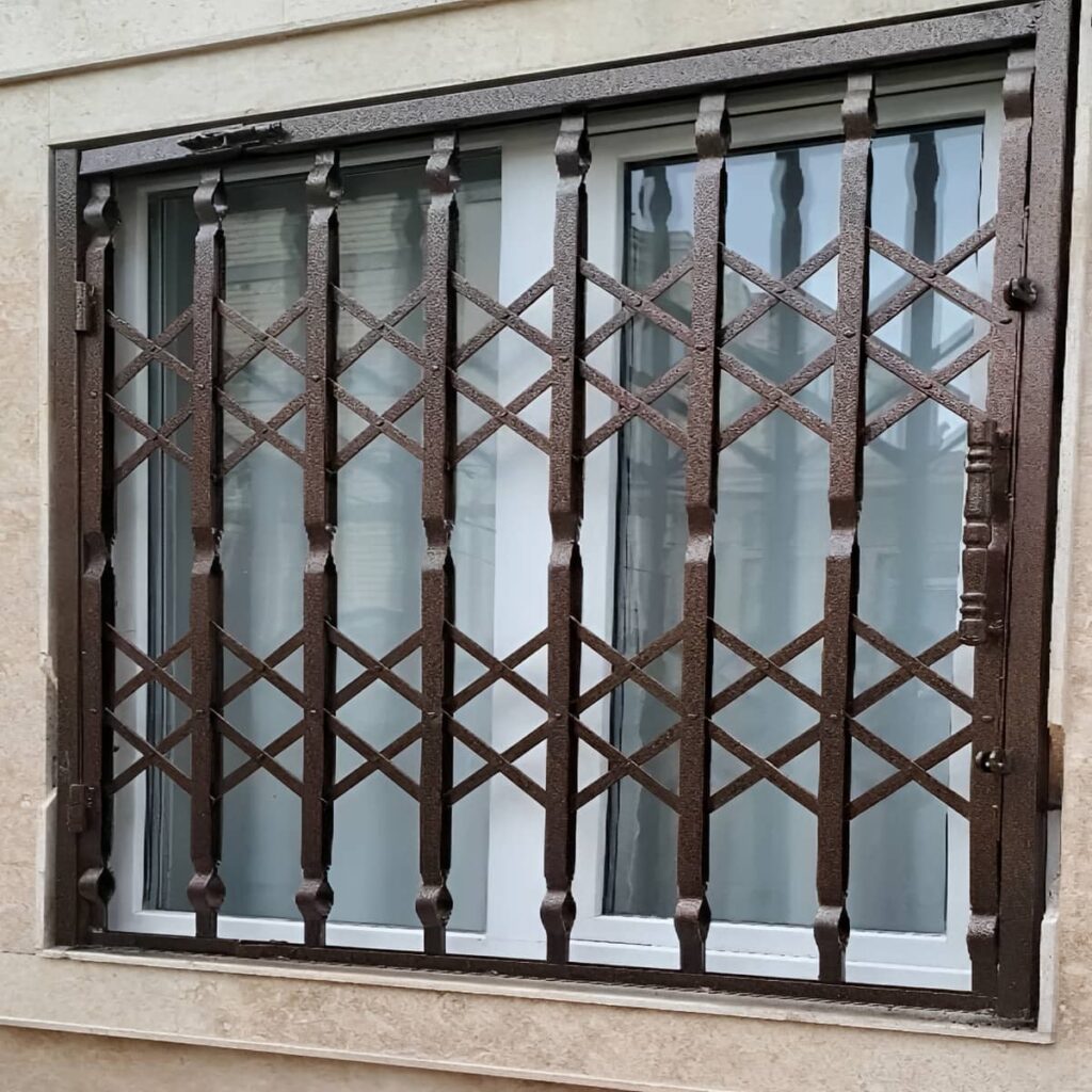 ساخت درب آکاردئونی قفل دار با قفلخور تقویتی
