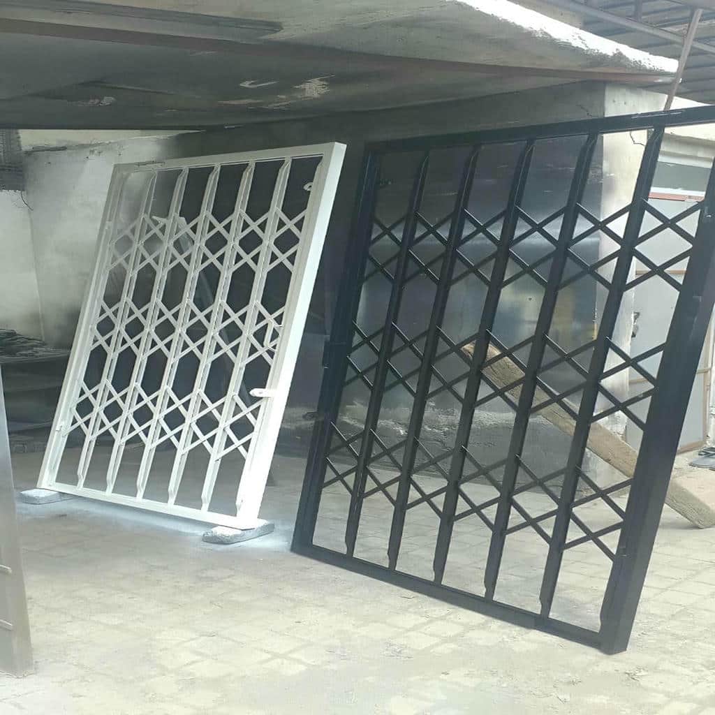 سفارش حفاظ آکاردئونی درب واحد مسکونی با ابعاد دقیق